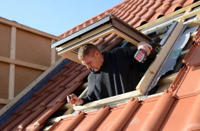 Pose de fenêtres de toit Velux à Uxem